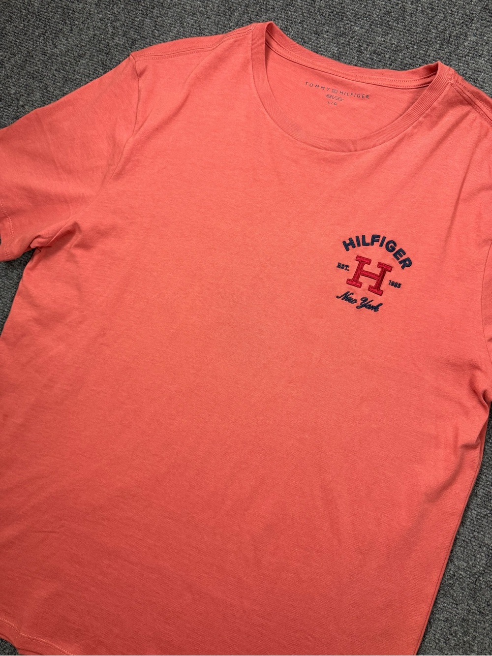 Tommy Hilfiger Men's Embroidered H Logo T-Shirt Size Large Tuscan Red